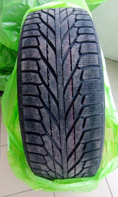 Лот: 6301063. Фото: 1. Nokian hakkapeliitta r2 suv. Шины