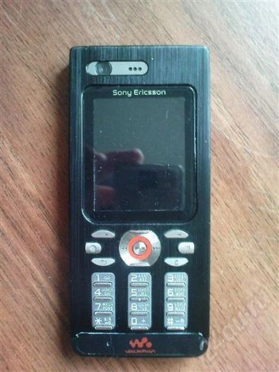 Лот: 336893. Фото: 1. sony ericsson w880i. Кнопочные мобильные телефоны