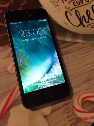 Лот: 9918724. Фото: 1. продам iPhone 5s на 16G черный. Смартфоны