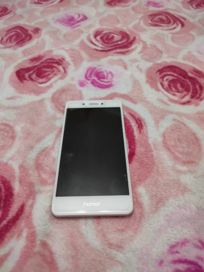 Лот: 15713718. Фото: 1. Телефон Huawei honor 6с. Смартфоны