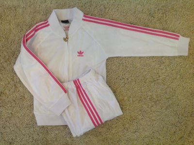 Лот: 6326780. Фото: 1. Спортивный костюм Adidas. Костюмы, пиджаки, комбинезоны