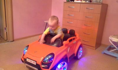 Лот: 9923773. Фото: 1. Электромобиль. Другое (дети растут)