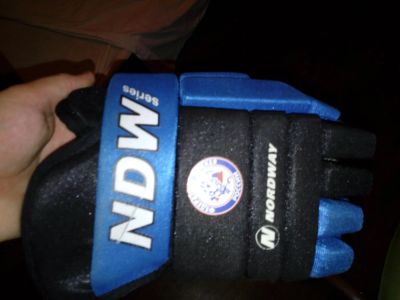 Лот: 6335338. Фото: 1. Хоккейные перчатки Nordway HGJ-14. Перчатки