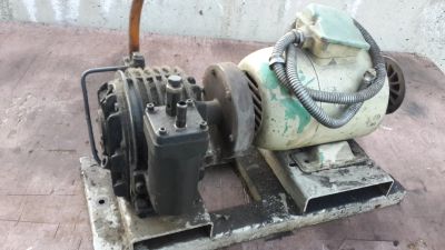 Лот: 18271393. Фото: 1. Вакуумный насос, с мотором 380в... Промышленное