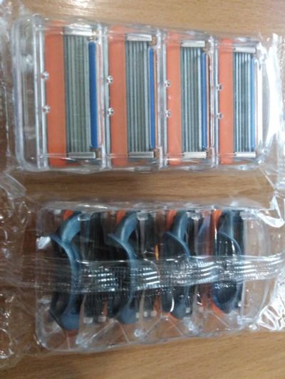 Лот: 16702260. Фото: 1. Gillette Fusion (кассеты для бритья... Укладка и стрижка волос, бритьё, эпиляция