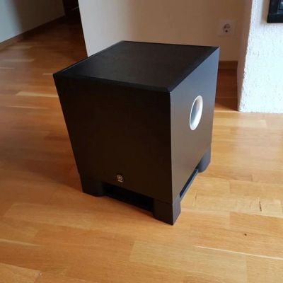 Лот: 14758234. Фото: 1. Сабвуфер Yamaha SW030. Активные акустические системы