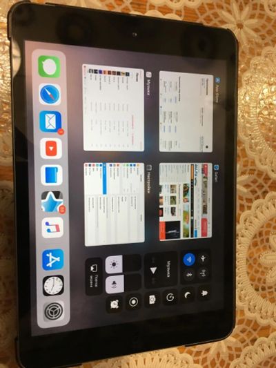 Лот: 10316653. Фото: 1. Apple iPad mini 2 Retina 32GB... Планшеты