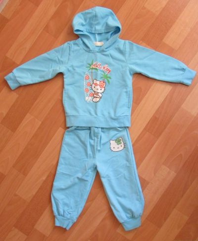 Лот: 12043781. Фото: 1. Костюм Hello Kitty. Спортивная одежда