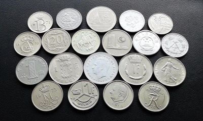 Лот: 10539489. Фото: 1. 20 монет стран Мира - одним лотом... Наборы монет