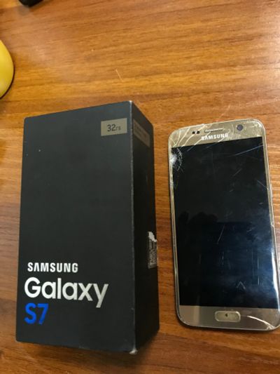 Лот: 15094464. Фото: 1. Телефон Samsung Galaxy S7 Edge... Смартфоны