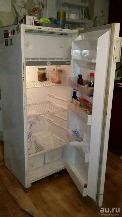Лот: 13202309. Фото: 1. Холодильник Бирюса. Холодильники, морозильные камеры