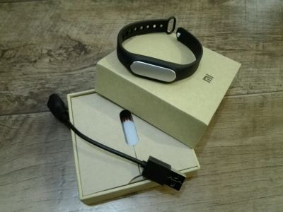 Лот: 6401727. Фото: 1. Фитнес браслет Xiaomi MiBand... Смарт-часы, фитнес-браслеты, аксессуары