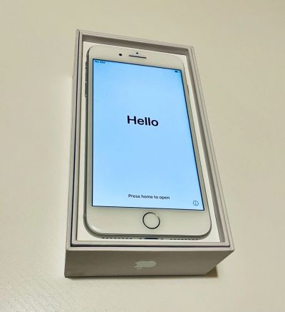 Лот: 17440647. Фото: 1. iPhone 8 Plus 256gb белый. Смартфоны