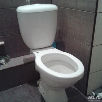Лот: 13665717. Фото: 1. Унитаз + бачок от застройщика... Унитазы, биде