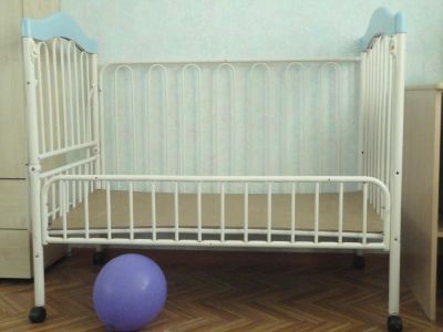 Лот: 7458042. Фото: 1. Кроватка детская Б/У. Постельные принадлежности
