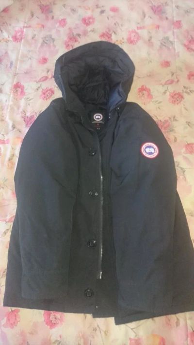 Лот: 10913826. Фото: 1. Пуховик зимний Canada Goose размер... Верхняя одежда