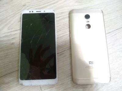 Лот: 20748443. Фото: 1. Экран и корпус Redmi 5 Plus. Другое (запчасти, оборудование)