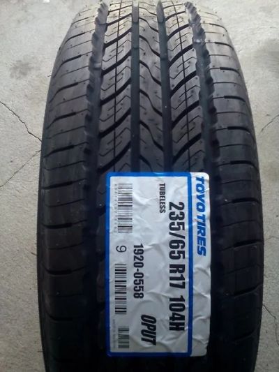 Лот: 15615012. Фото: 1. 235/65R17 104H Toyo OPUT. Шины