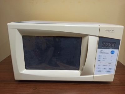 Лот: 20230240. Фото: 1. Микроволновая печь Daewoo KOG-6C2BW... Микроволновки, мини-печи