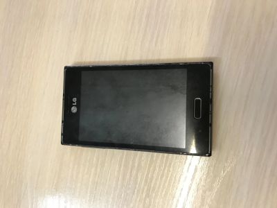 Лот: 11824242. Фото: 1. Сотовый телефон LG E612. Кнопочные мобильные телефоны