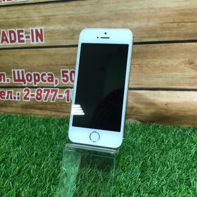 Лот: 15257714. Фото: 1. Смартфон Apple iPhone 5S 16 Гб... Смартфоны