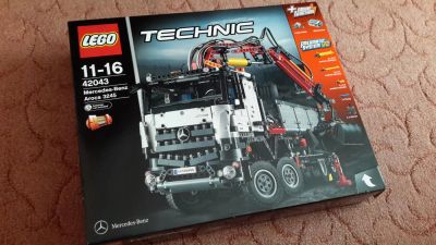 Лот: 8953774. Фото: 1. Lego Technic 42043 MB Arocs 3245. Конструкторы