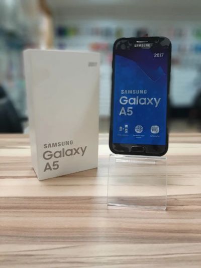Лот: 17119270. Фото: 1. Samsung galaxy a5 2017. Смартфоны