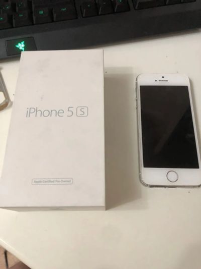 Лот: 19572633. Фото: 1. Iphone 5s. Смартфоны