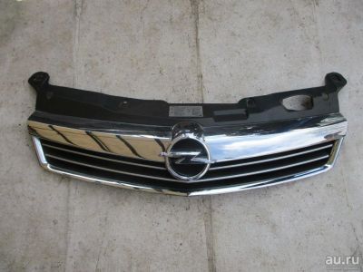 Лот: 13785235. Фото: 1. Решетка радиатора Opel Astra H... Кузов