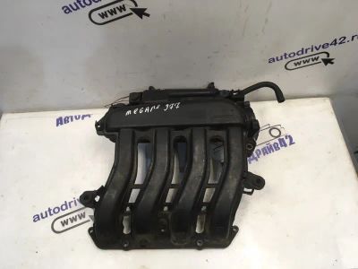 Лот: 21710450. Фото: 1. коллектор впускной Renault Megane... Двигатель и элементы двигателя