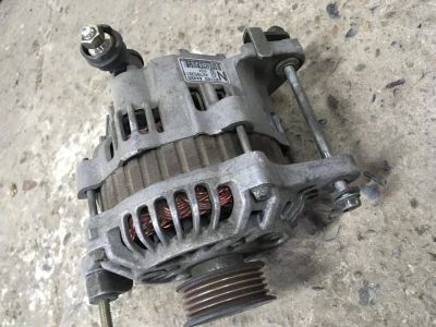 Лот: 13455630. Фото: 1. Генератор на subaru. Электрооборудование