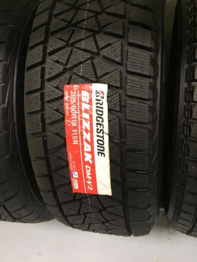 Лот: 5746959. Фото: 1. 285/60 R18 Bridgestone Blizzak... Шины