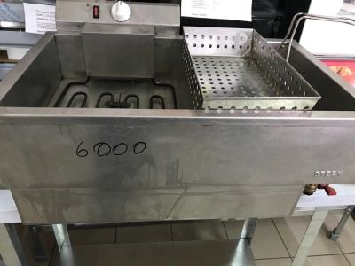 Лот: 11176703. Фото: 1. Чабуречница б/у -фритюрная ванна. Пищевое