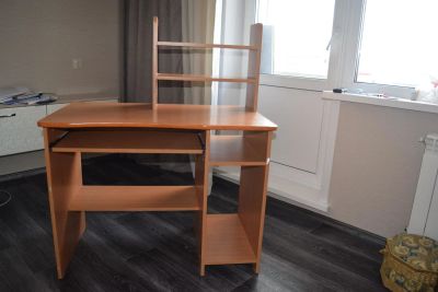 Лот: 9622720. Фото: 1. Стол компьютерный. Компьютерные и письменные столы