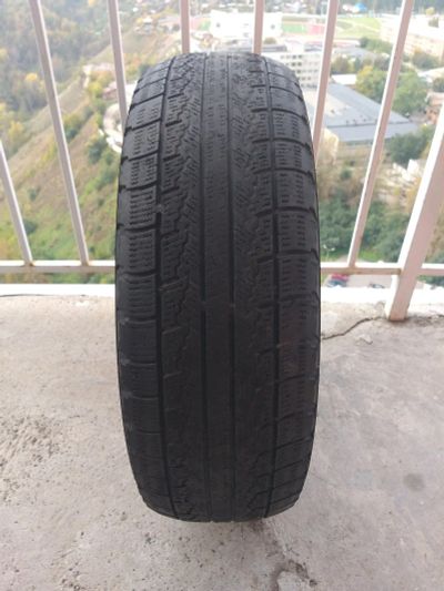 Лот: 16532719. Фото: 1. Зимняя шина липучка Roadstone... Шины