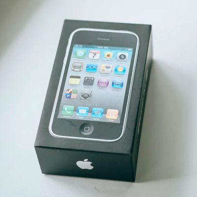 Лот: 7723960. Фото: 1. Коробка iPhone 3G s + инструкция. Коробки, инструкции
