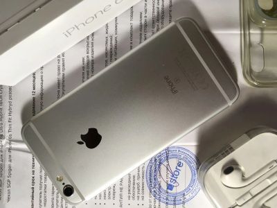 Лот: 10845230. Фото: 1. iPhone 6s 128gb silver. Смартфоны
