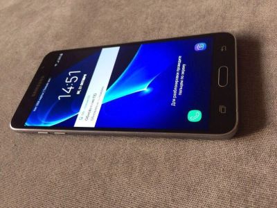 Лот: 12769178. Фото: 1. Телефон Samsung j7 2016. Смартфоны