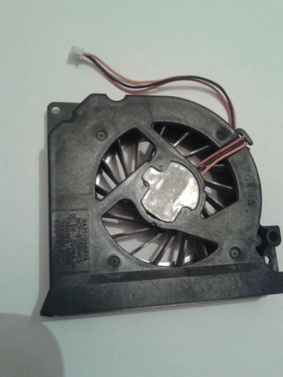 Лот: 5396571. Фото: 1. Кулер Samsung R58 R60 CPU Fan... Системы охлаждения