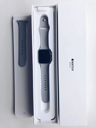 Лот: 11248365. Фото: 1. Apple Watch Series 3, 42 mm, GPS... Смарт-часы, фитнес-браслеты, аксессуары