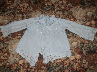 Лот: 3822901. Фото: 1. Кофточка для девочки. Свитера, худи, толстовки