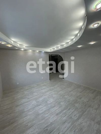 Лот: 21035323. Фото: 1. Продам 2-комн. кв. 49.7 кв.м... Квартиры, студии