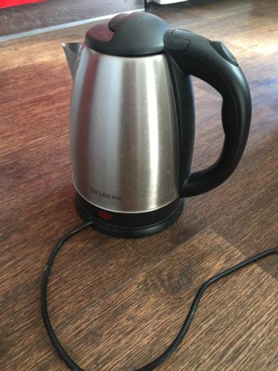 Лот: 11436574. Фото: 1. Чайник. Чайники, кофемашины, кулеры