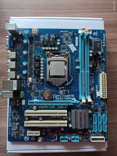 Лот: 17626850. Фото: 1. Комплект (мат.плата Gigabyte GA-H55M-S2... Материнские платы