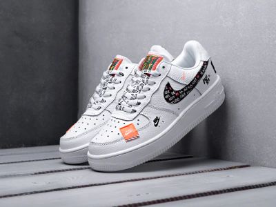 Лот: 12696436. Фото: 1. Кроссовки Nike Air Force 1 Low. Кеды, кроссовки, слипоны