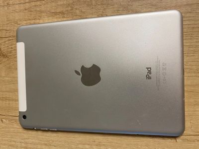 Лот: 17566965. Фото: 1. Планшет iPad mini 1. Планшеты