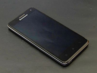 Лот: 8727049. Фото: 1. Смартфон Lenovo S660 1/8 GB. GPS-навигаторы