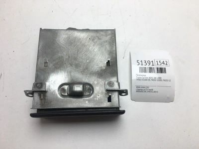 Лот: 20395142. Фото: 1. Пепельница Toyota Sprinter 1988... Салон