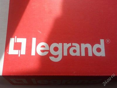 Лот: 2678345. Фото: 1. Розетки Legrand серия Valena. Электроустановочные изделия