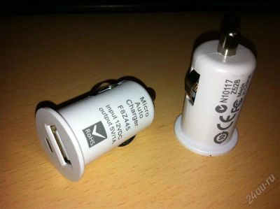 Лот: 1002421. Фото: 1. USB Белый в прикуриватель 1 А... Зарядные устройства, блоки питания, адаптеры сетевые для смартфонов